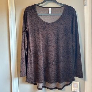 NEW Lularoe Black & Brown Leopard Pattern Slinky Long Sleeve Lynnae Tunic Top M